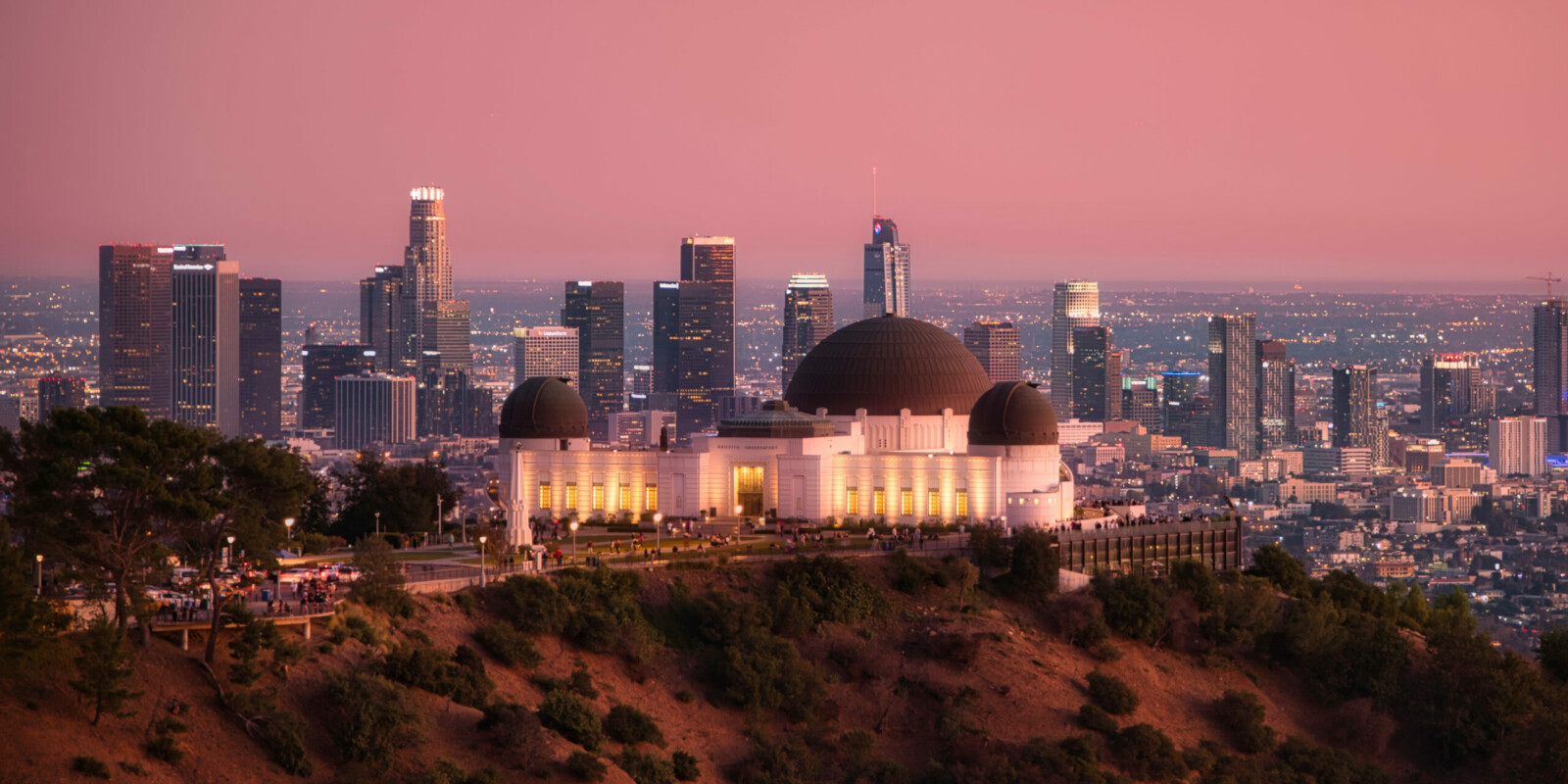 Venti Views. Griffith Observatory and sunset. (https://unsplash.com/photos/oaPkwKZrpSw) Free to use under the Unsplash License